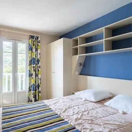 Maison Sur Golf Avec Piscine Chauffee A Ocean Lacanau